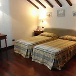 Corte Estense 4*