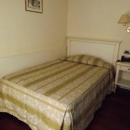 Corte Estense 4* Феррара