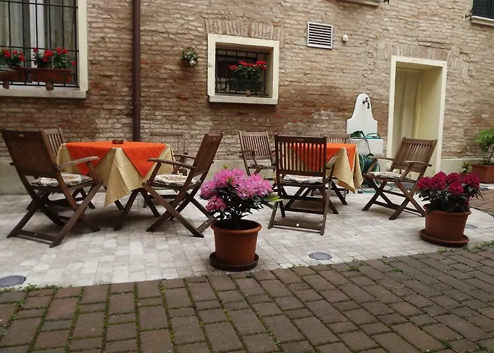 Corte Estense Отель Феррара